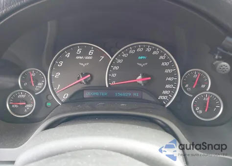 2005 Chevrolet Corvette z USA, uszkodzony, nr VIN 1G1YY24U655104242